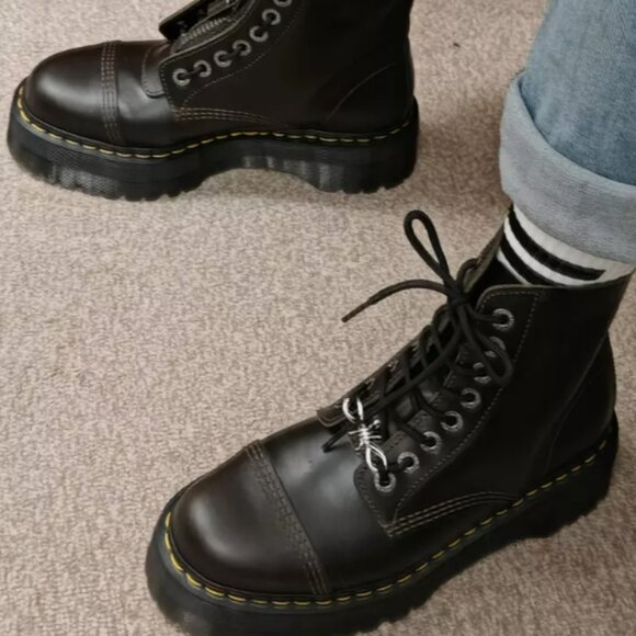 Dark Taupe - DR. MARTENS SINCLAIR ZIP UP ORLEANS LEATHER PLATFORM BOOTS MSRP$280 - Picture 3 of 16